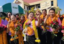 ปทุมธานี คึกเลือกตั้ง อบต.คลองสี่ วันแรกคึกคัก ชาวบ้านแห่ร่วมยินดี อดีตนายก อบต.นำทีมคลองสี่ก้าวหน้า ลงสมัครสู้คึกเลือกตั้งอีกสมัย